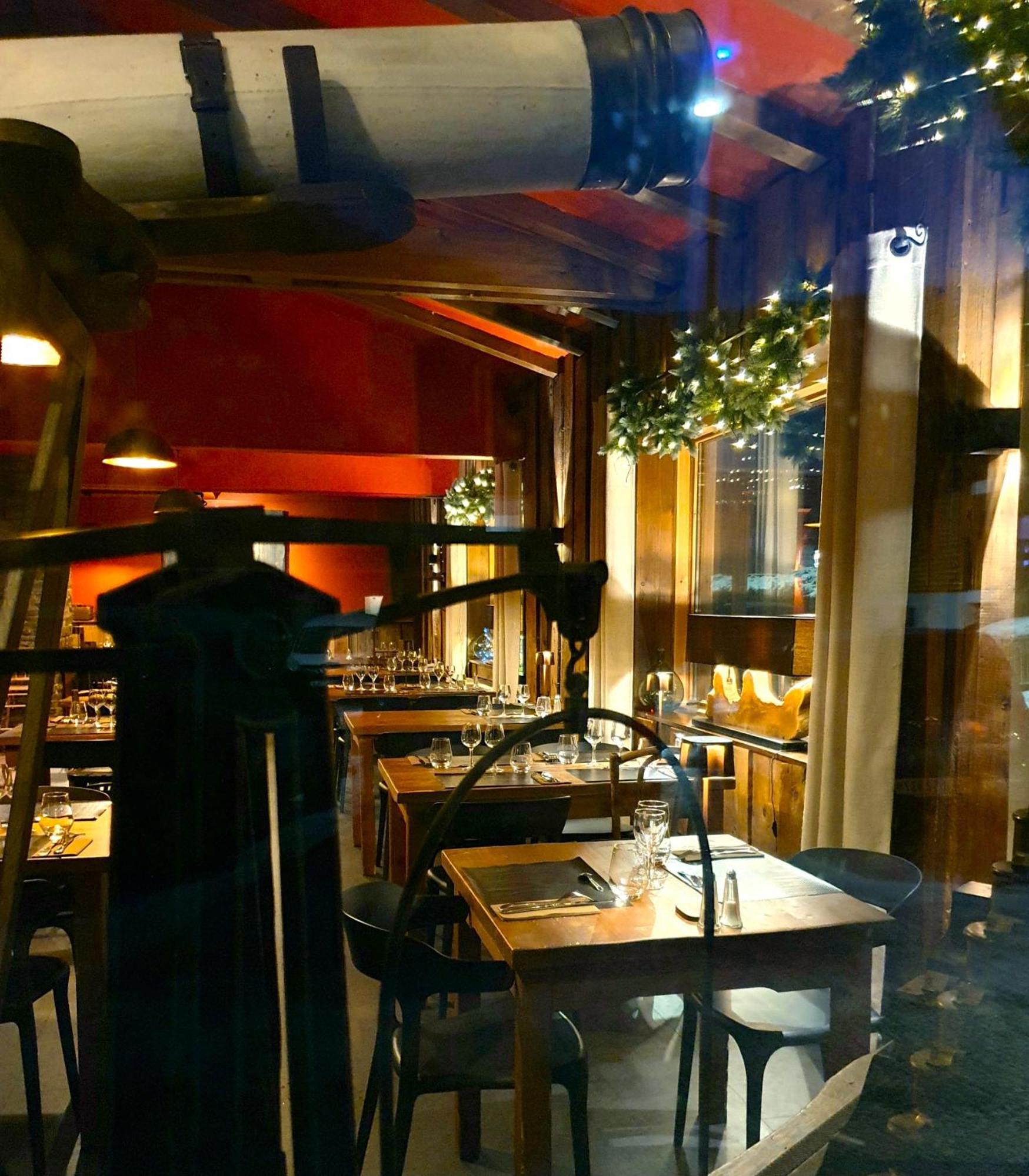 夏乐特杜博斯酒店 莱苏什 外观 照片